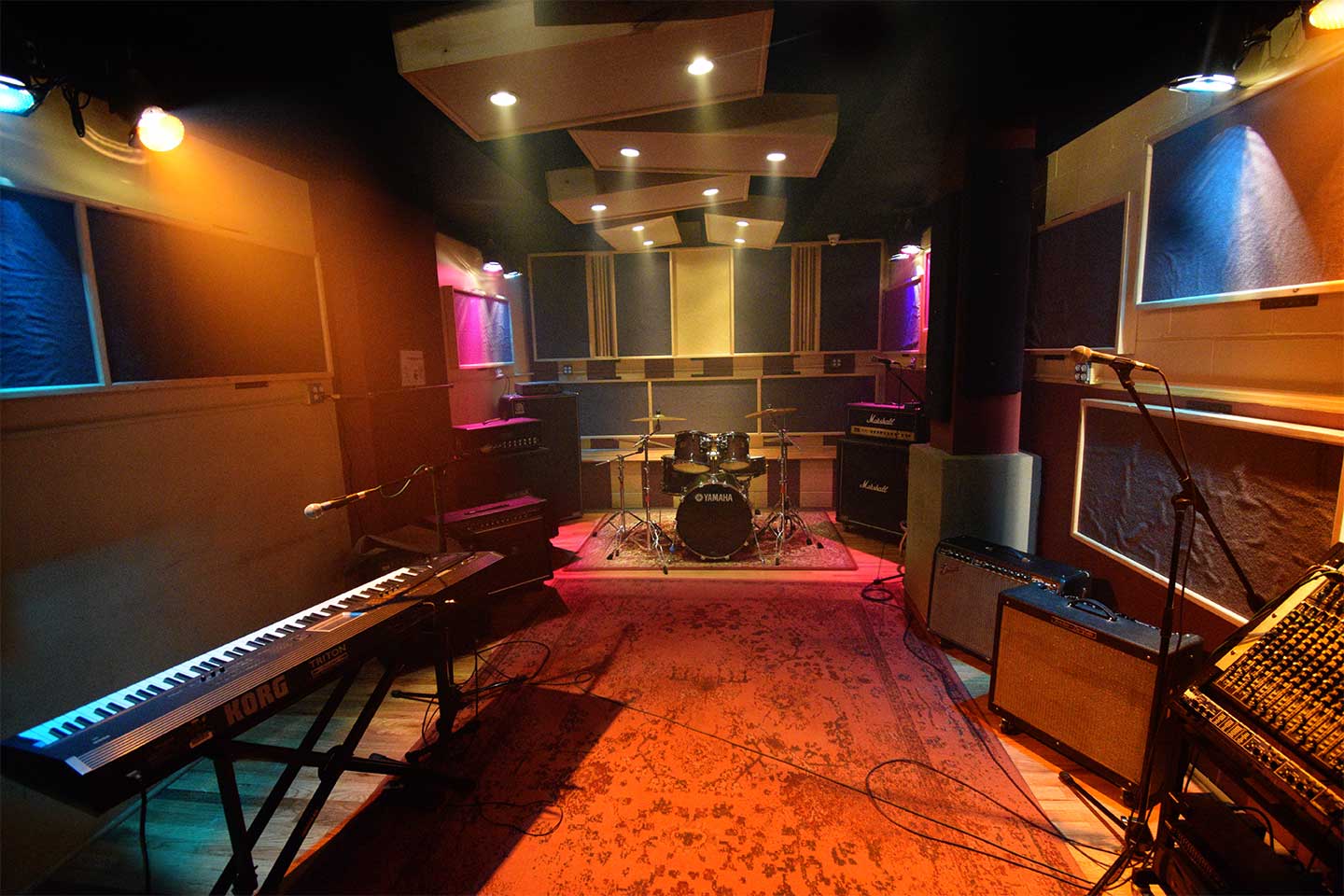 Standard Rooms - Astoria Soundworks